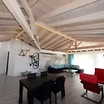 Wood Metal Glass Apartman