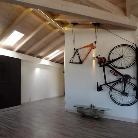 Apartamento Wood Metal Glass *