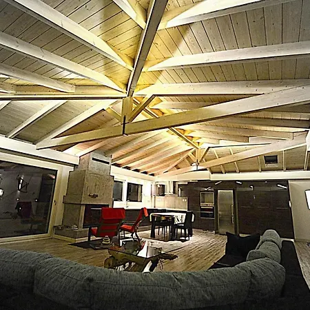 Wood Metal Glass Kontokali