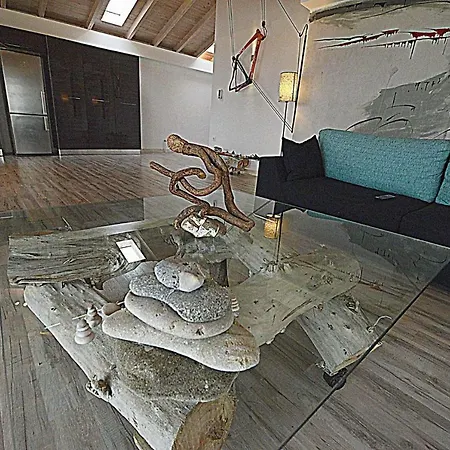 Wood Metal Glass * Kontokali