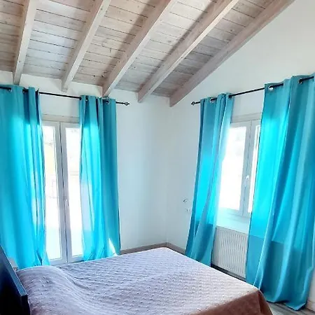 Apartment Wood Metal Glass *