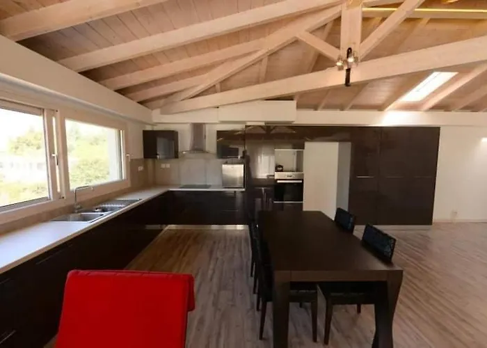 Wood Metal Glass Appartamento *