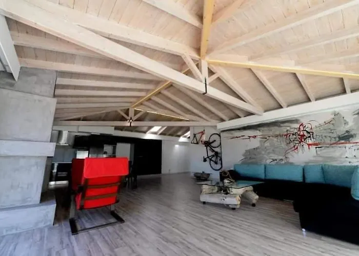 Wood Metal Glass Apartman
